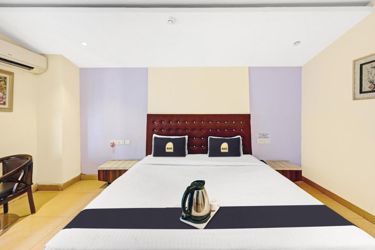 فندق Townhouse Oak Pentagon Residency بوهفانيشفار المظهر الخارجي الصورة